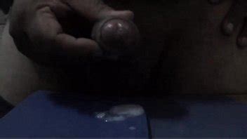 Rica paja con acabada en el baño XVIDEOS