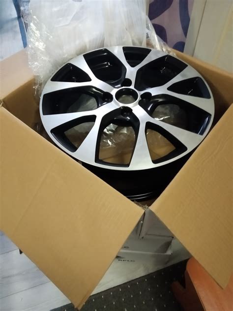 Диски r16 hy 64 — Hyundai Solaris (2G), 1,6 л, 2019 года | колёсные ...