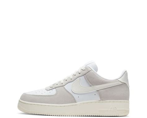 NIKE Air Force 1 LV8 CW7584 100 - Shiekh
