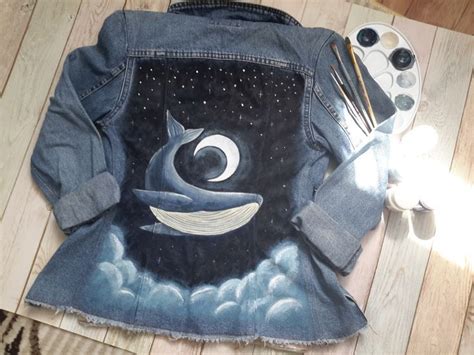 Лунный кит | Одежда, Джинсовая куртка, Рисунок на футболке