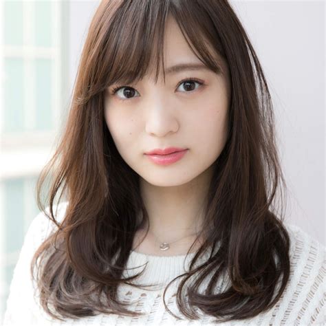 前髪ありロング、きれいも可愛いも手に入る！【実例22】 美的com 前髪 ロング 髪型 ロング ロングヘア