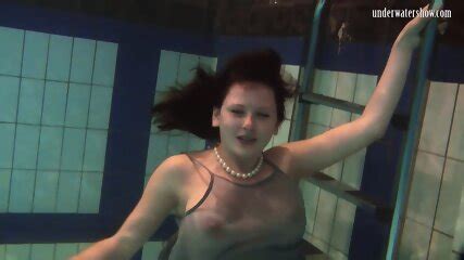 Enjoy Underwater Nude Babes