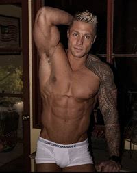 Photos Videos Blonde Muscle Studs Nude Or Big Biceps Page LPSG