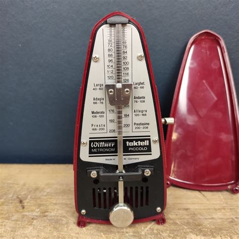 Wittner Métronome Taktell Piccolo rouge Vintage - Le palais des bricoles