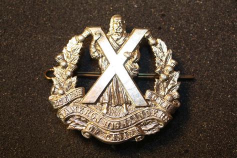 Unknown Canadian Cap Badge Kings Crown ? - CANADA - World Militaria Forum