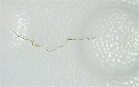 how to fix a crack on a bathtub