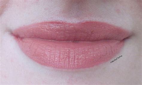 6 thỏi son nude có giá chỉ dưới 200 ngàn siêu đẹp mà không hề bợt da