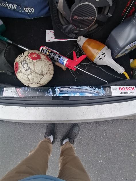 Замена дворников — Ford Focus III Hatchback, 1,6 л, 2011 года ...