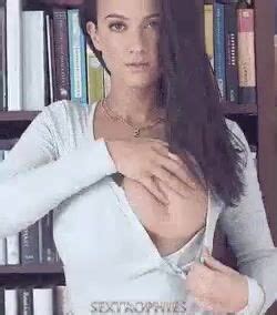 Boobs Between Arms She Has Nice Boobs Between Arms Model Porn Video Nebyda