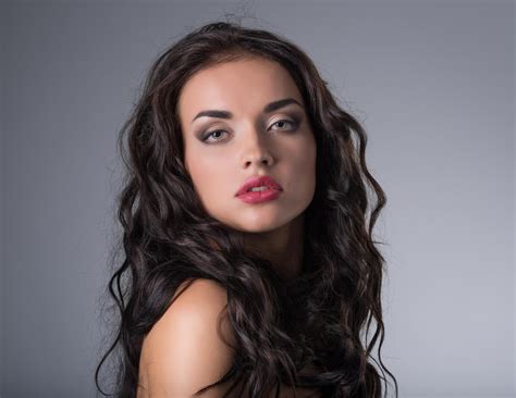 Suits Sunlight Brunette Car Looking Away Portrait Women Model