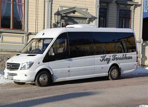 Minibussi 16-19+1 paikkaa | tilausbussi Kaj Forsblom beställningsbuss