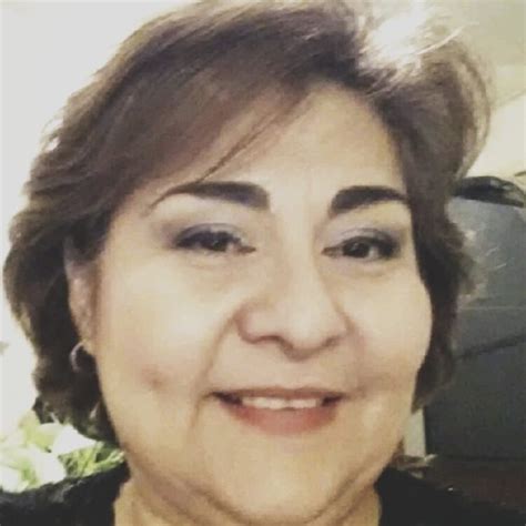 7 Hot Sexy Gladis Guzman Bikini Pics