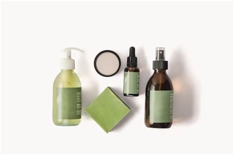 Premium Photo | Cosmetic pack isolated