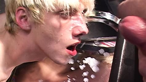 Video Porno Orgia Gay XHamster