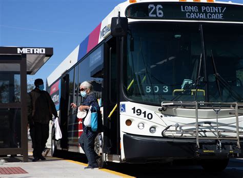 Houston METRO considers solar-powered fans at bus stops