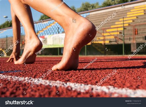 2 781 imágenes de Nude run Imágenes fotos y vectores de stock Shutterstock