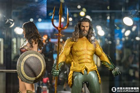 內行人才知道怎麼欣賞 2018 Hot Toys漫威珍藏人偶限期曝光 史塔夫科技事務所