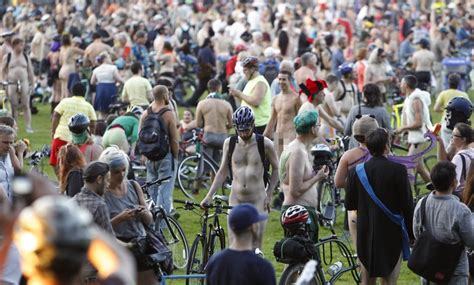 Usa Migliaia Alla World Naked Bike Ride Tutti Nudi In Bicicletta