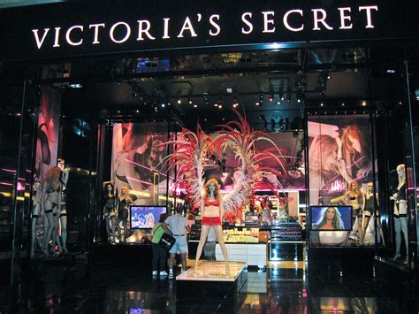 Victoria’s Secret Review: From Frustrated Husband to Lingerie Sensation