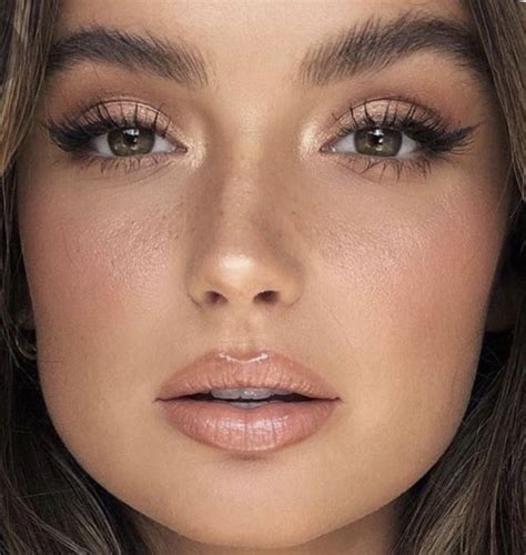 Makeup For Small Eyes Big Eyes Makeup Makeup For Hazel Eyes Nude Makeup Glowy Makeup Makup