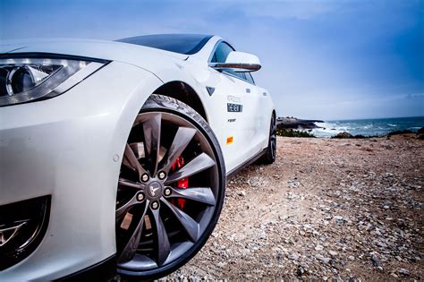Pirelli lanza el último P Zero | Revista de coches,