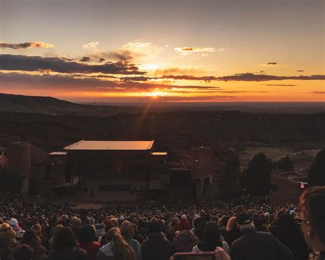 Sunrise from Red Rocks, Colorado : SkyPorn