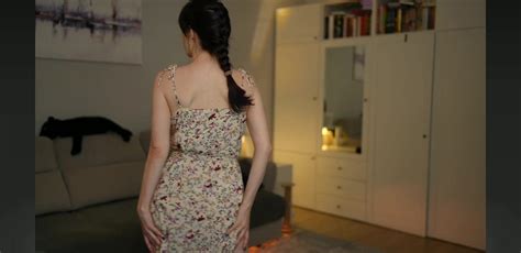 Blackbee 29072024 Striptease Tits