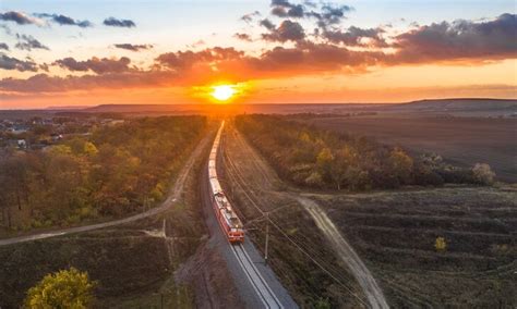 Поезд 🚝 Москва — Симферополь: цена билета в 2025 году, купить билеты ...