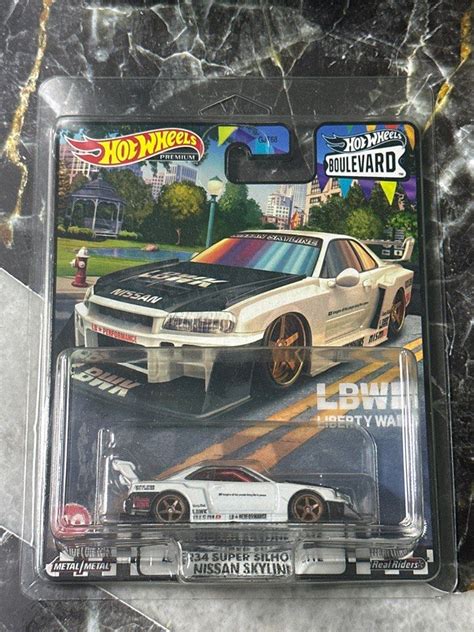 LIMITED STOCK Hot Wheels Boulevard LB R Super Silhouette Nissan Skyline With PROTECTOR