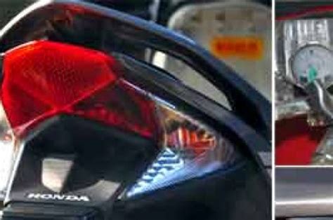 ganti sendiri lampu belakang honda vario  modal obeng  kunci