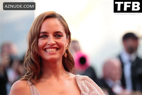 Matilde Gioli Sexy Seen Braless Flaunting Her Hot Tits On The Red Carpet At The Venice