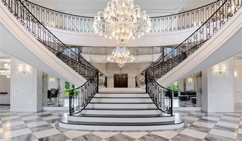 Luxury Living Take A Virtual Tour Of A Los Angeles Mansion Madcity