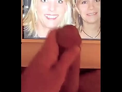 Danish Amateur Tina Gets A Cumtribute XVIDEOS