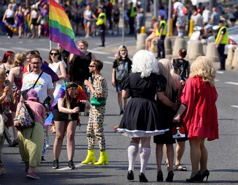 En Fotos Todo El Color De La Marcha Del Orgullo Gay En Polonia