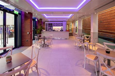 Tamworth Assembly Rooms Wedding Venue Tamworth Staffordshire Hitched