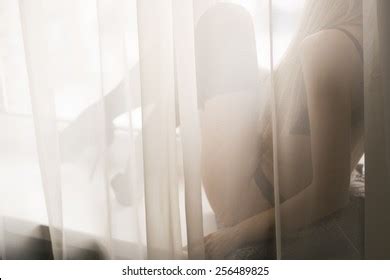 10 Thousand Naked Woman Window Royalty Free Images Stock Photos Pictures Shutterstock