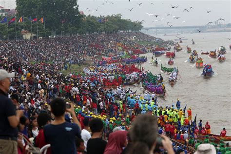 Phnom Penh draws 4.7 million visitors during water festival