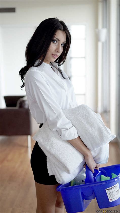 Dark Haired Babe Is Ready For Sex Photos Jade Jantzen Milf Fox