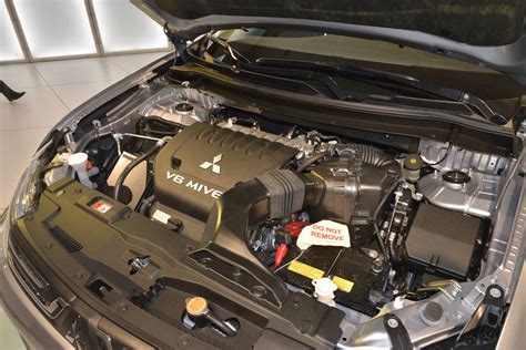 Mitsubishi Outlander Los Angeles 2012 Picture 6 Of 7