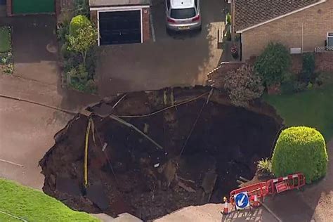 Sinkhole Swallows Part Of Ipswich Backyard R Brisbane