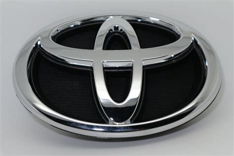 75311-02100 / TOYOTA Emblem Kühlergrill - Toyota Classic Parts