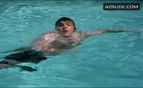 Gwyneth Paltrow Bikini Scene In Shallow Hal AZNude