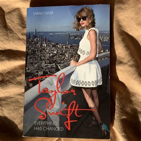 taylor swift biography book ‘everything has changed’... - Depop