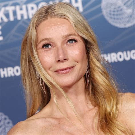 Gwyneth Paltrow Poses Nude For Her 50th Birthday