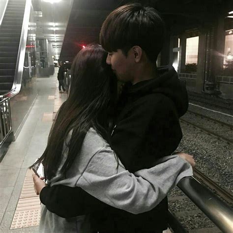 Pin By On Couple Ulzzang Couple Couples Asian Korean Couple