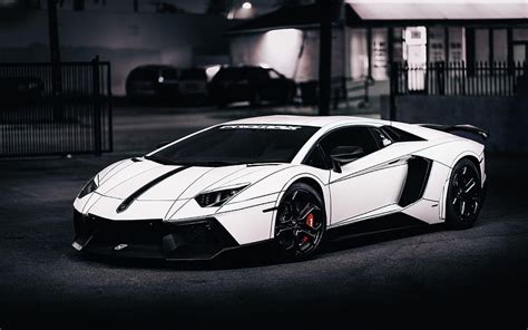 Black And White Lamborghini HD wallpaper | Pxfuel