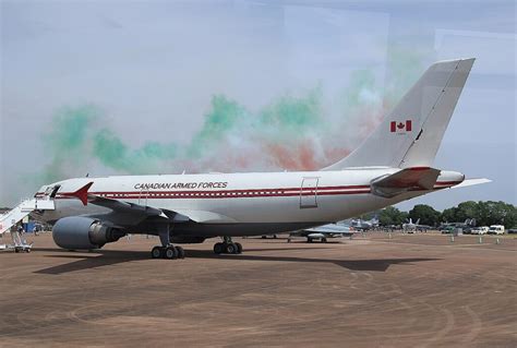 Canadian PM Stuck In New Delhi After Replacement Aircraft Delay