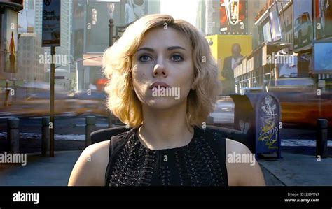 Lucy Scarlett Johansson Hi Res Stock Photography And Images Alamy