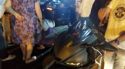 Kadıköy de genç fenomen Aleyna Yaren motosikletiyle kaza yaptı Asayiş