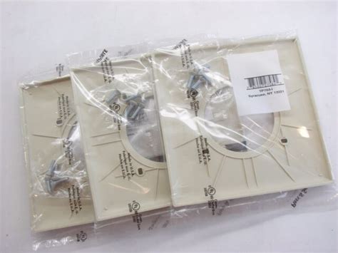 Pass & Seymour Tp703-i - TradeMaster 2g Power Outlet Ivory for sale